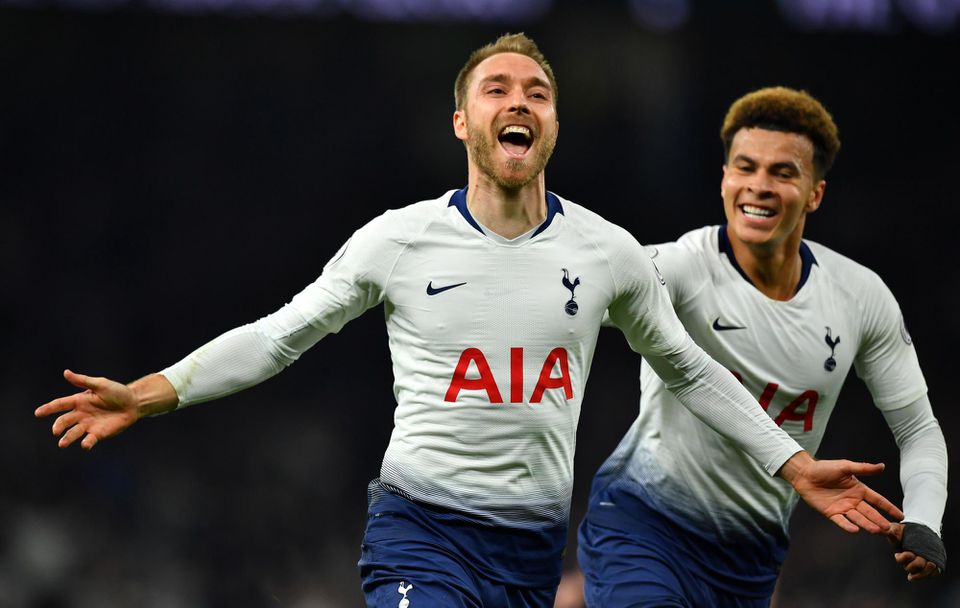 Christian Eriksen a Dele Alli oslavujú gól Tottenhamu