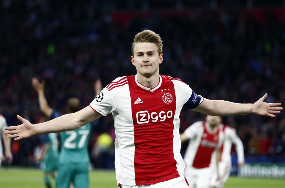Matthijs de Ligt v drese Ajaxu Amsterdam.