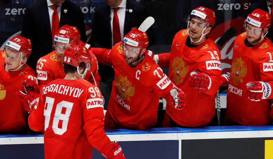 Gólová oslava ruskej striedačky (MS v hokeji 2019).