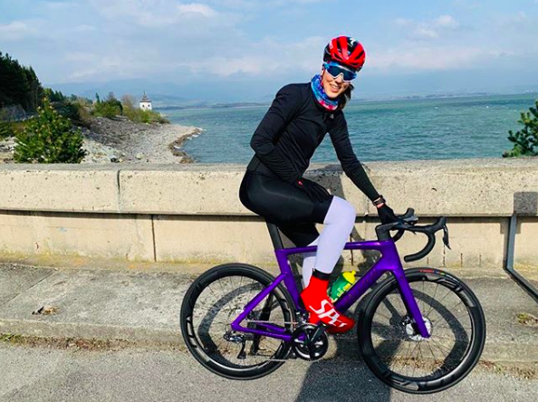 Petra Vlhová na novú sezónu naberá kondíciu aj na bicykli.