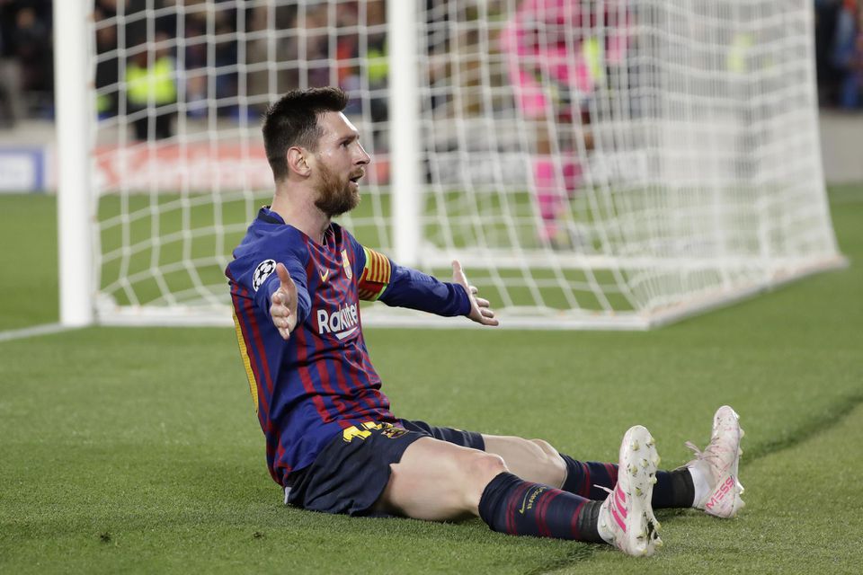 Lionel Messi oslavuje gól.