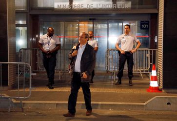 Bývalého šéfa UEFA Platiniho prepustili z vyšetrovacej väzby
