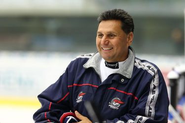 HC Slovan Bratislava by mohol trénovať Vladimír Růžička