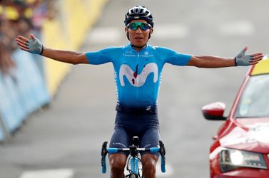 Nairo Quintana vysvetlil krvavočervený hrudník v cieli štvrtkovej etapy