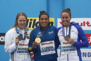 Plávanie-MS: Balážiková nedokončila preteky na 25 km, víťazkou Cunhová z Brazílie