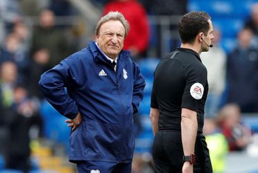 FA obvinila trénera Cardiffu za výroky na adresu rozhodcov