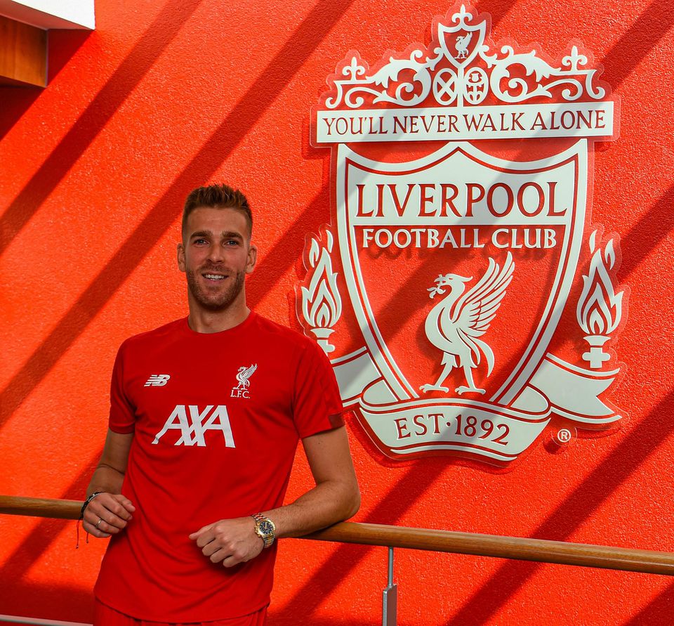 Adrian je novou posilou Liverpoolu FC.