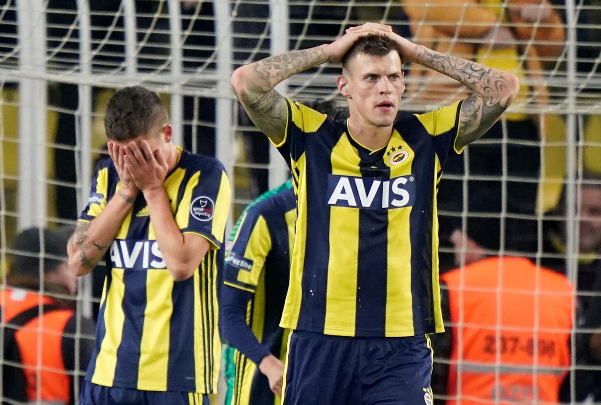 Martin Škrtel v drese tureckého Fenerbahce Istanbul.