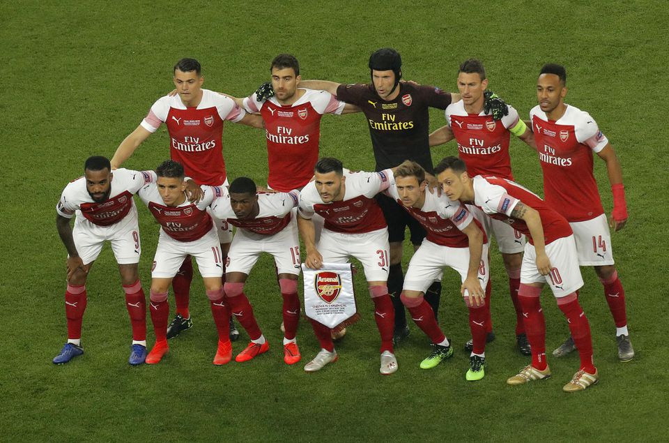 Hráči Arsenalu pred finálovým zápasom Európskej ligy Chelsea FC - Arsenal FC.