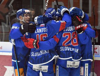 Na úvodnú súpisku Slovenska sa nezmestili traja hokejisti