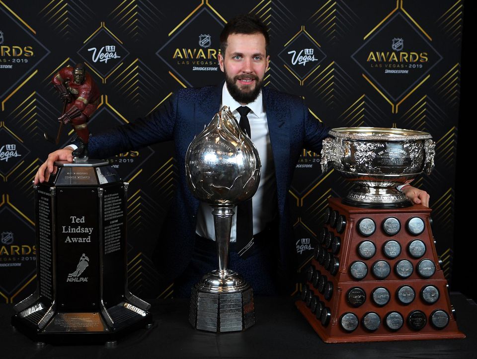 Galavečer udeľovania sezónnych ocenení zámorskej NHL - NHL Awards,