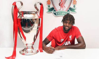 Divock Origi podpísal s FC Liverpool dlohodobý kontrakt
