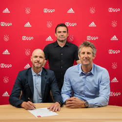 Tréner Erik ten Hag predĺžil zmluvu s Ajaxom do roku 2022