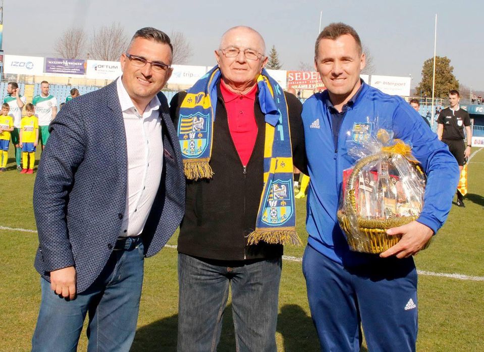 Novým trénerom futbalistov FC Košice sa stal 70-ročný Gejza Farkaš.