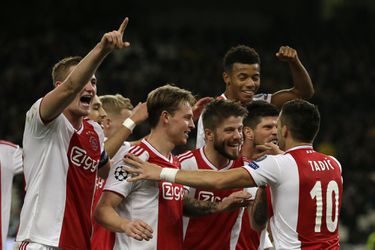 Semifinalista LM Ajax Amsterdam musí hrať predkolá. Je to nespravodlivé, hovorí Van der Sar