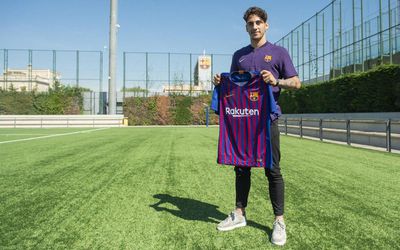 Futbalista so slovenskými koreňmi prestúpil do Barcelony
