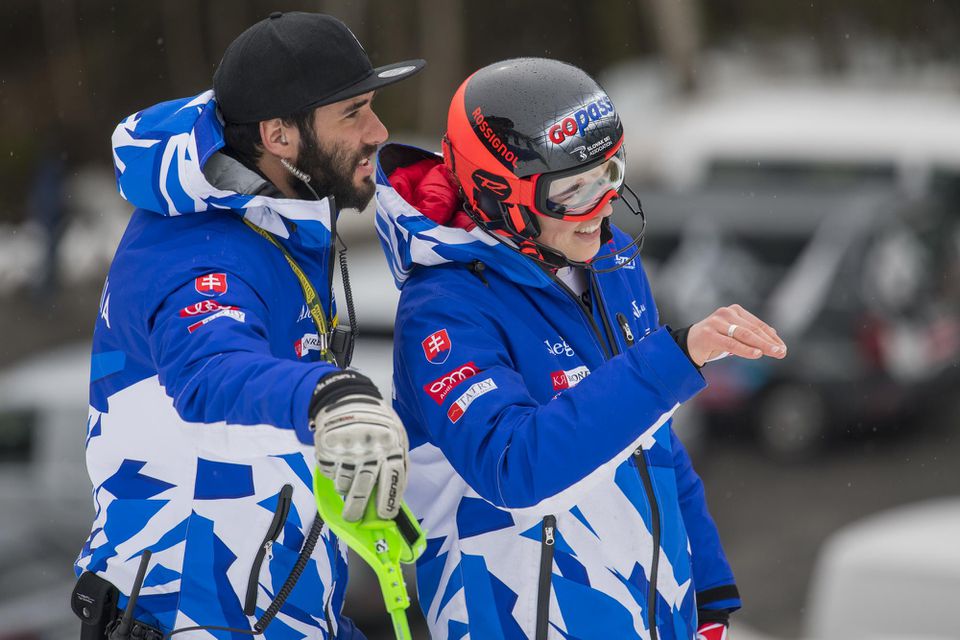 Slovenská lyžiarka Petra Vlhová a  jej brat Boris.