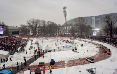 Futbalisti Banskej Bystrice nemôžu hrať, na ihrisku zostal ľad po Winter Classic
