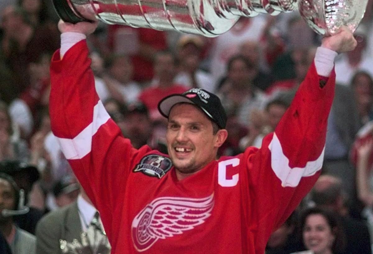 Steve Yzerman