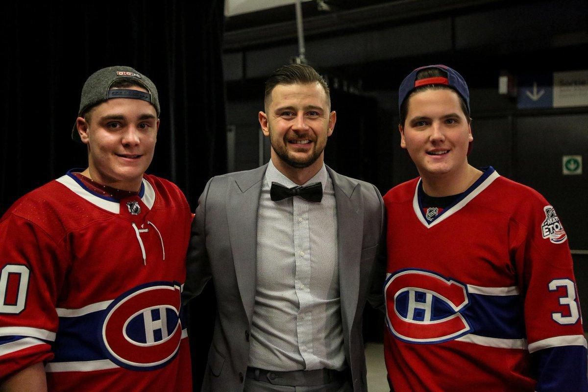 Fanúšikovia Montrealu Canadiens Tomáša Tatara "milujú".