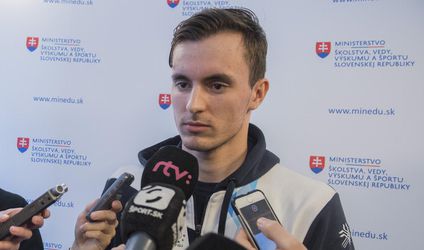 Dúfam, že to slovenskému hokeju pomôže, povedal brankár strieborného univerzitného tímu Matej Tomek