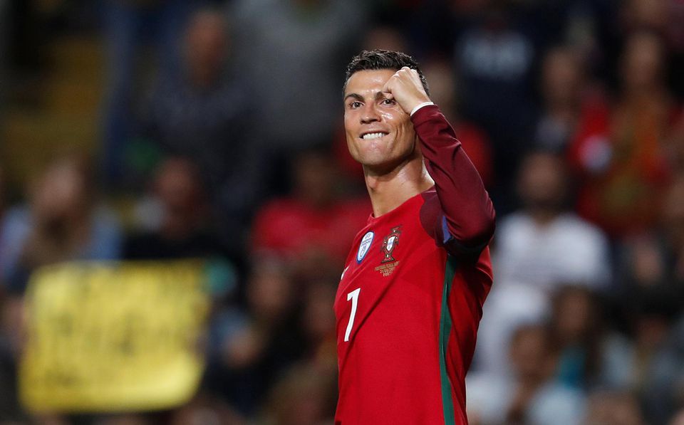Cristiano Ronaldo v portugalskom drese