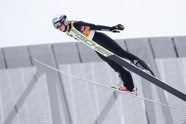 Skoky na lyžiach-Svetový pohár: Lunbyová víťazne aj v nedeľňajších pretekoch