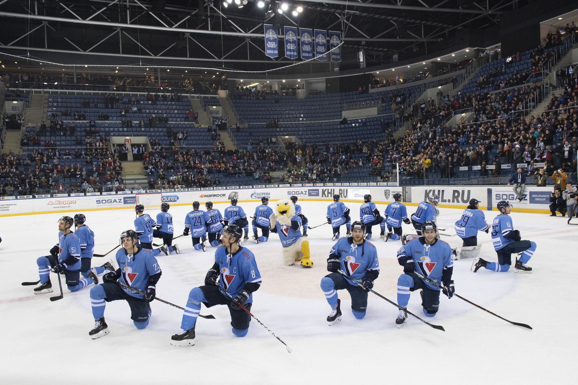 Hokejisti Slovana sa lúčili s fanúšikmi po poslednom domácom zápase v sezóne.