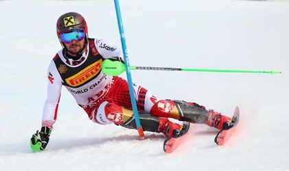 MS: Marcel Hirscher dominantne ovládol prvé kolo slalomu
