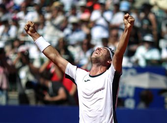 ATP Buenos Aires: Cecchinato vo finále deklasoval Schwartzmana