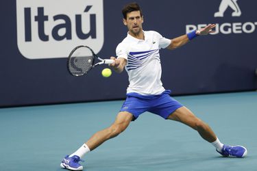 ATP Miami: Djokovič postúpil do osemfinále, obhajca Isner postúpil ďalej