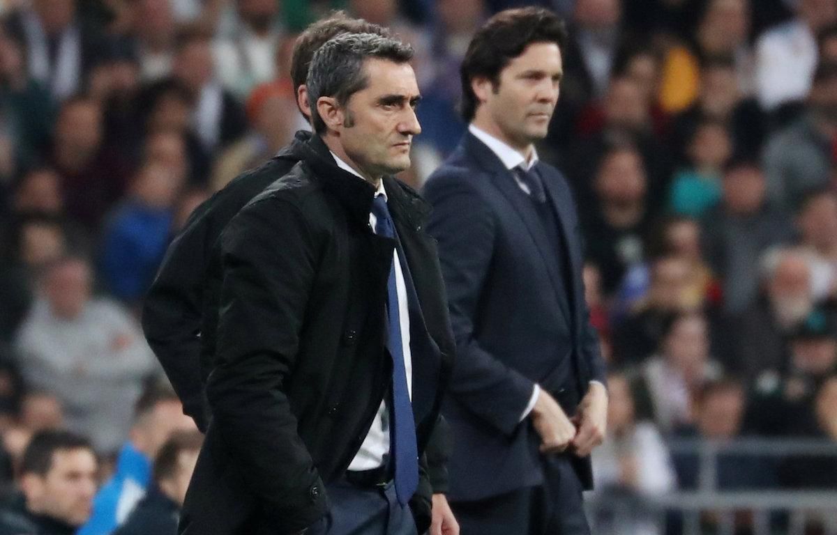 Tréner FC Barcelona Ernesto Valverde a Realu Madrid Santiago Solari.