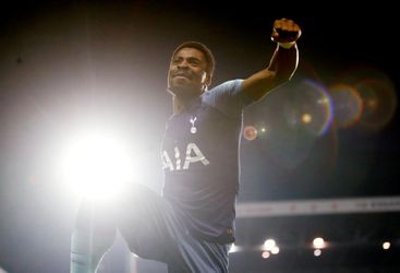 Obranca Tottenhamu Aurier vynechal šláger s Man Utd kvôli zatknutiu