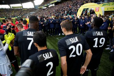 Nantes si uctilo pamiatku Salu, hráči mali čierne dresy s jeho menom