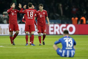 Hertha bránila aj s desiatimi hráčmi, ale náporu Bayernu neodolala