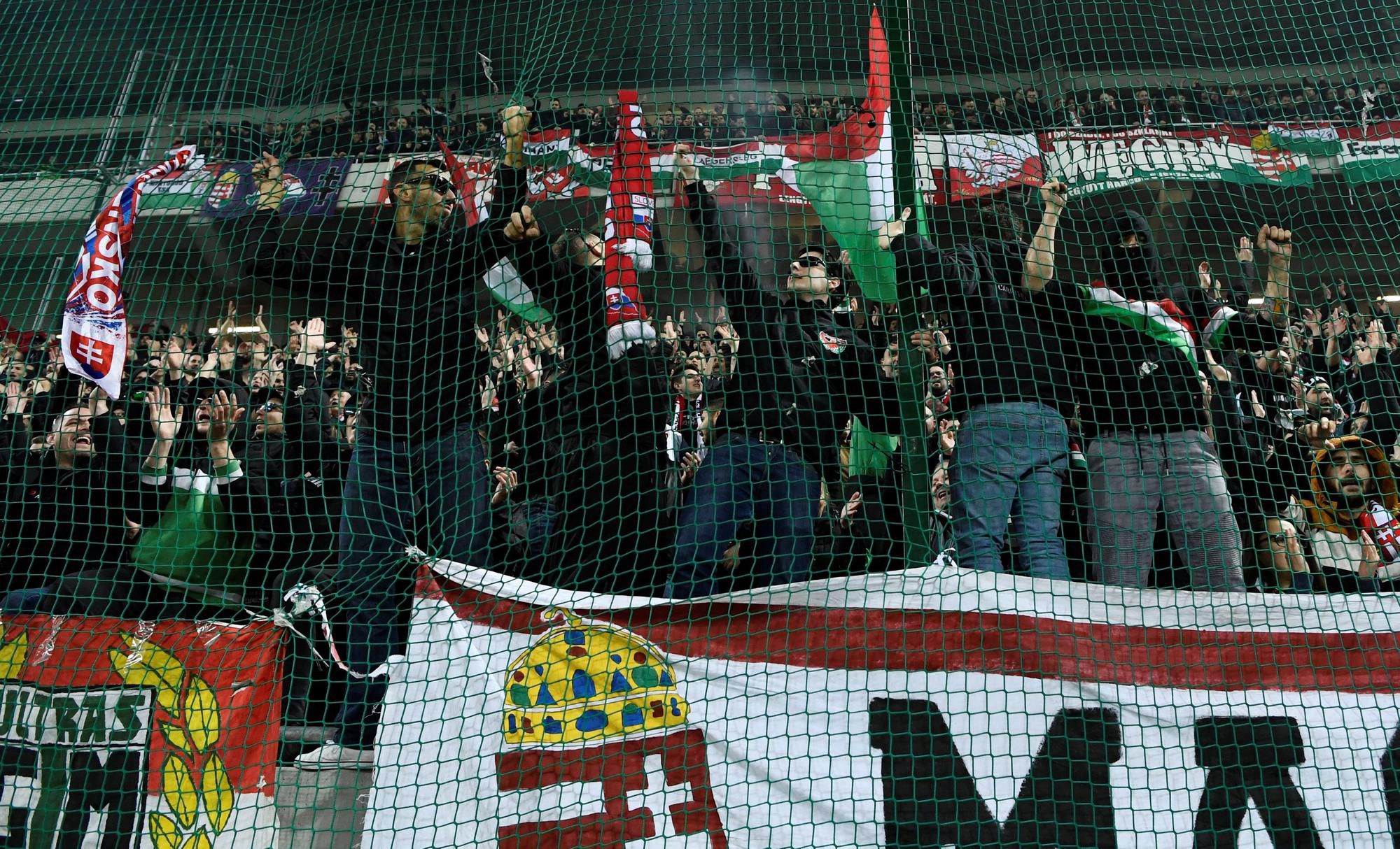 Maďarskí fanúšikovia