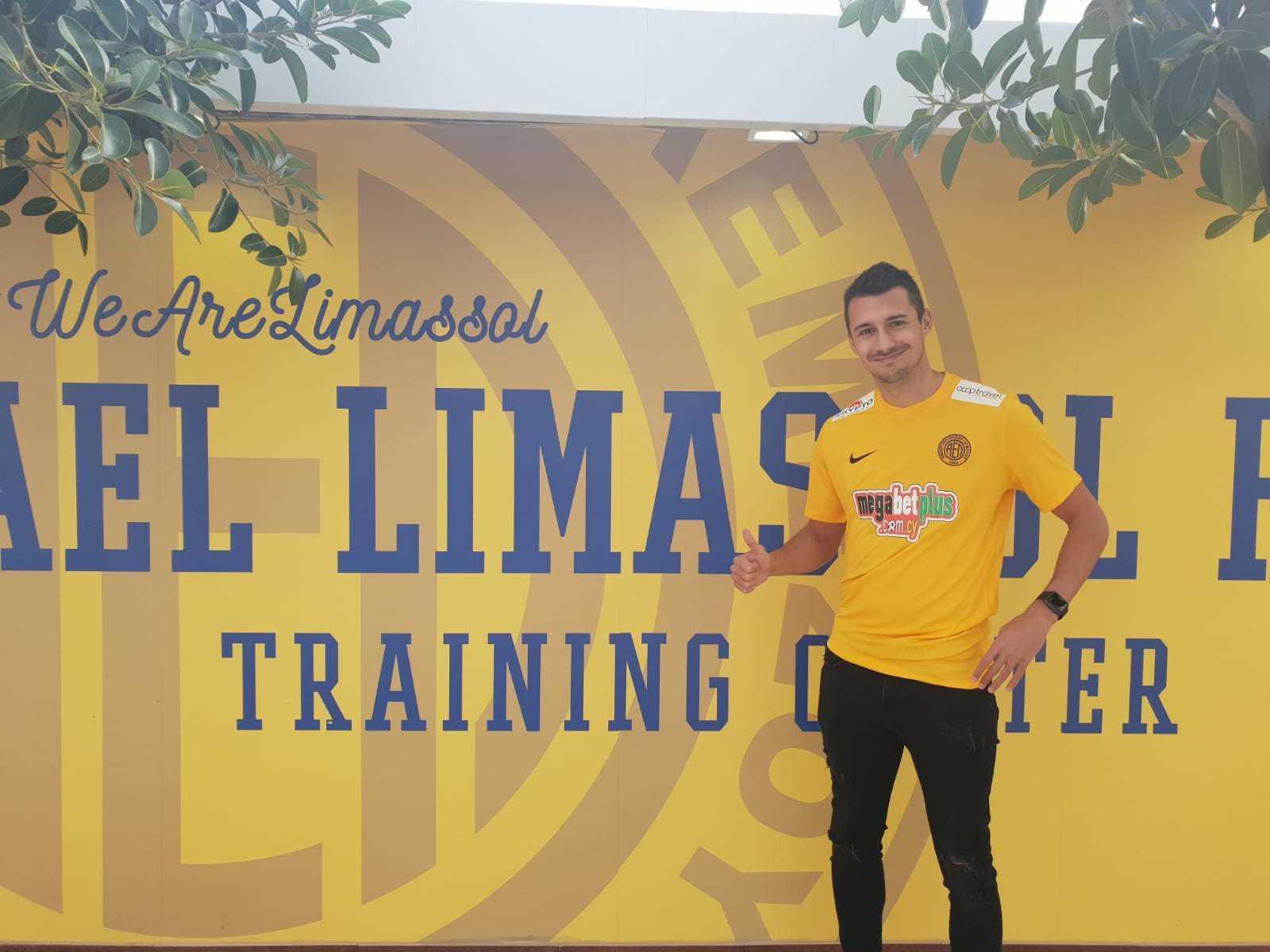 Ivan Schranz v drese AEL Limassol