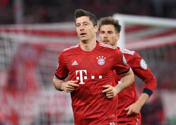 Bayern Mníchov ušiel hrobárovi z lopaty. Pred hanbou ho zachránila penalta