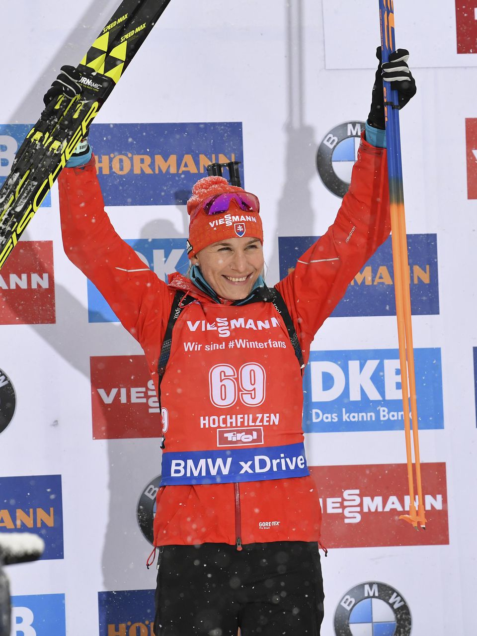 Prvé pódiové umiestnenie, druhé miesto, získala v rakúskom Hochfilzene, v druhom šprinte sezóny.