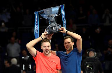 ATP Finals: Štvorhra pre Američanov Mikea Bryana a Jacka Socka