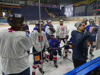 V Piešťanoch sa testovala hokejová osemnástka