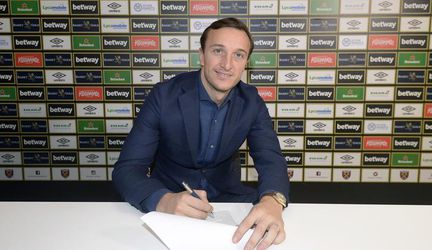 Kapitán West Hamu podpísal nový kontrakt, Noble hráčom „kladivárov” do roku 2021