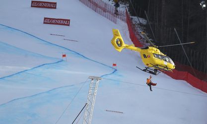 Svetový pohár: Slovinec Kosi mal ťažký pád, vrtuľníkom ho previezli do nemocnice
