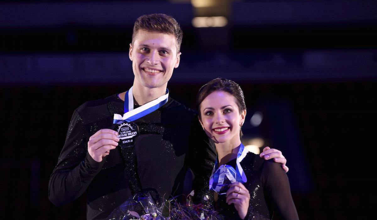 GP ISU NHK Trophy Triumf ruskej dvojice Zabijaková a Enbert Šport.sk