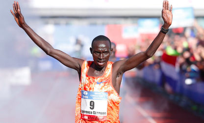Keňan Lawrence Cherono vyhral maratón v Amsterdame a vylepšil traťový rekord