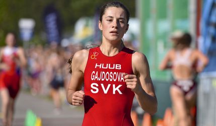 Triatlonistka Romana Gajdošová je v olympijskom rebríčku vyššie ako Richard Varga
