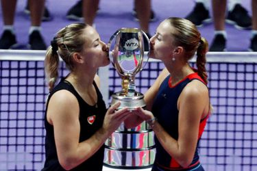 WTA Finals: Babosová s Mladenovicovou víťazkami štvorhry