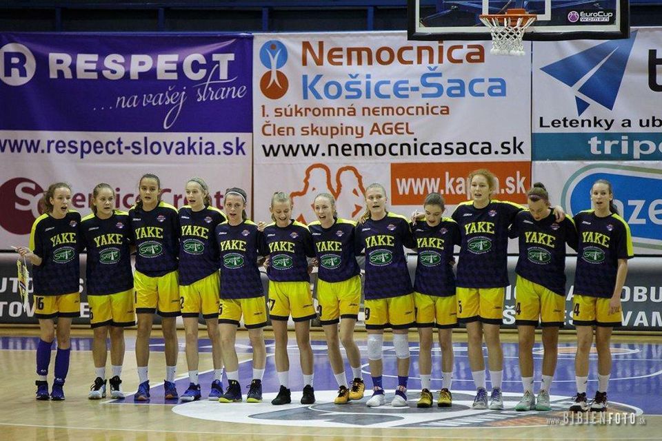 Basketbalistky Young Angels Košice.