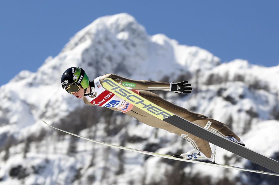 Slovinský skokan na lyžiach Peter Prevc.