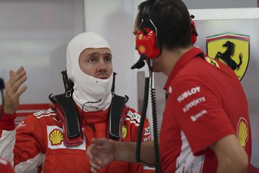Pretekár Mercedesu skritizoval Sebastiana Vettela: Nie je ani na úrovni Roberta Kubicu